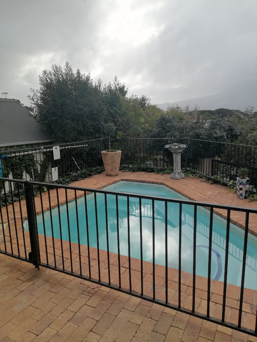 4 Bedroom Property for Sale in Rome Glen Western Cape